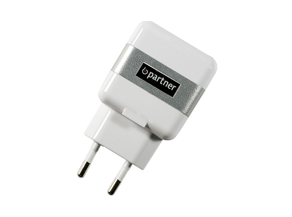 Сетевое зарядное устройство Partner USB 2.1
