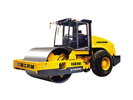 Каток XGMA XG6181